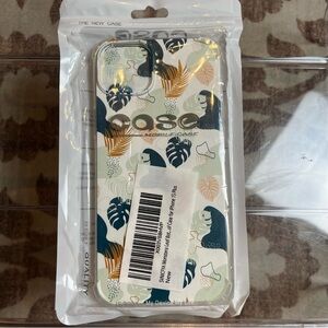 Stylish Leaf Pattern Phone Case for iPhone 15 Plus